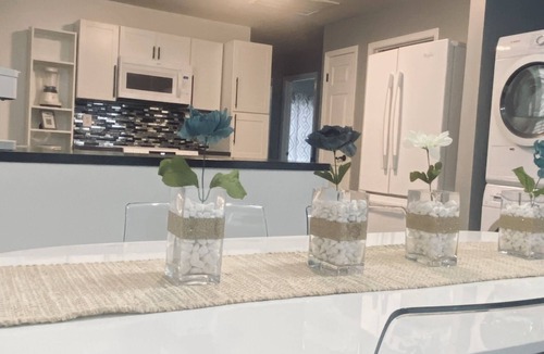 Lenoir House | Urban Relax in Lenoir