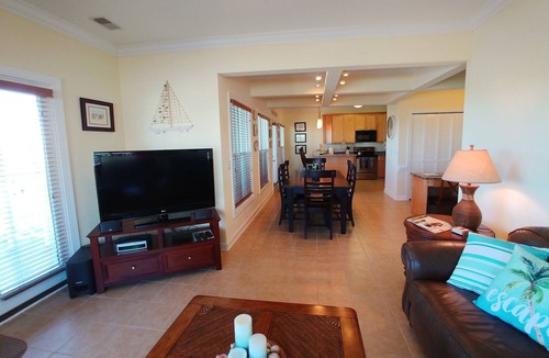 Ocean Isle Beach Condo | Vacation in this tranquil coastal condo minutes from the sand and sound of OIB!