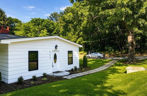 Mount Holly House | Villa Playera a 20 minutos del uptown de Charlotte frente al Lago