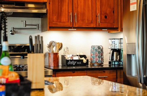 Cleveland Cabin | Vineside Manor | Family Reunion & Group Retreat