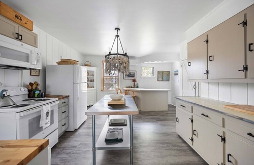 Pawleys Island House | Vintage Beach Front on Pawleys Island, 2 Screened Porches, Dog Friendly