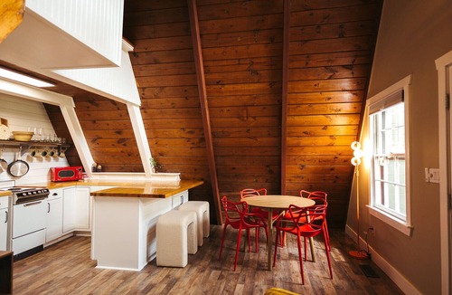 Fancy Gap Cabin | Vintage Vibes - Retro A-Frame Minutes to Blue Ridge Parkway/I-77 in Fancy Gap