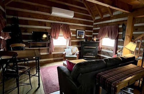 Old Town Cabin | Virginia Getaways in Galax, Ideal for Romantic Getaways in a Charming Cabin Rental