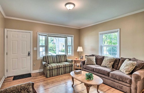 Parker House | Walk to Parks & Dining! Cozy Greenville Home