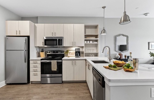 Hillsboro West End House | Walkable Hillsboro Village | Terrace + Parking | Near Vanderbilt + Music Row