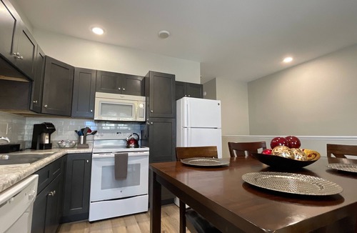 Johnson City House | Warm 2BR Getaway | Garage + Modern Touch