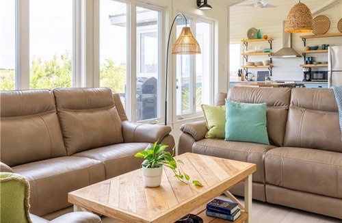 Malpeque Cottage | Water Front Beach House With Breathtaking View Of Darnley Basin, Mins To Beach