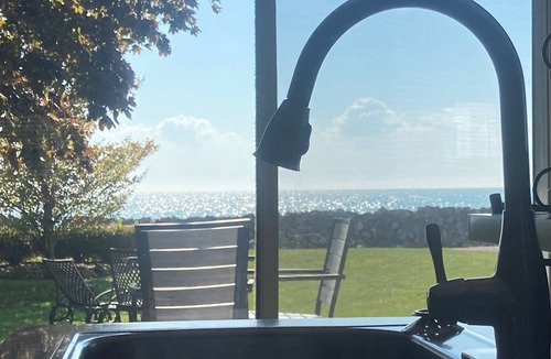 Amherstburg Cottage | Waterfront Lake Erie Cottage at Secluded Beach, Bring the Dog! | Trails & Kayaks