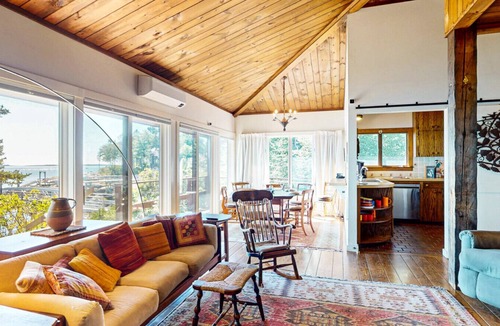 Southport House | Waterfront Retreat on Southport Island - Pet-Friendly, Sleeps 6