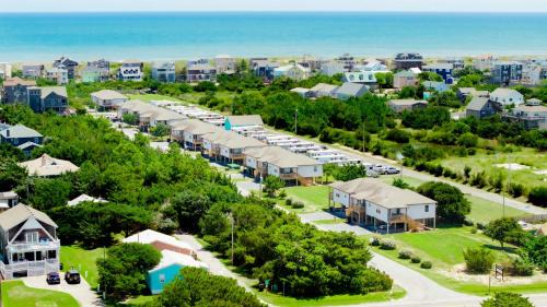 Waves Apartment | Watermen's Cabana 2C - 3-Bed, 2-Bath Apartment - Walk To BEACH Access & PET Friendly!
