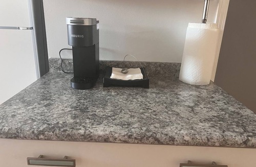 Fort Gary Apartment | Welcome to cozy suites in a great neighborhood With lot of amenities .