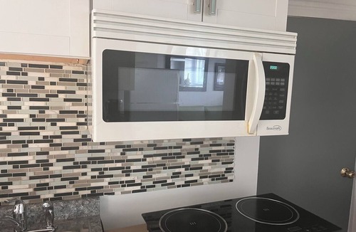Fort Gary Apartment | Welcome to cozy suites in a great neighborhood With lot of amenities .