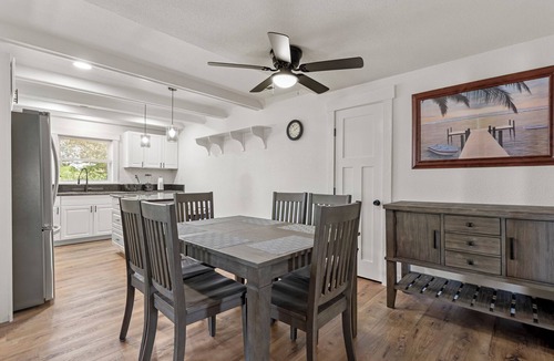 Buxton House | White Heron: Sound Views | Pet Friendly