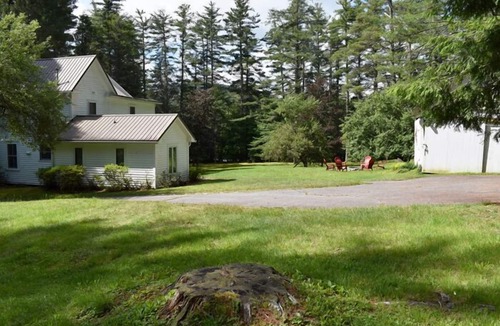 Highlands House | Whittle Pines-4BR/3.5 baths Walk to town. ALSO LISTED FOR SALE