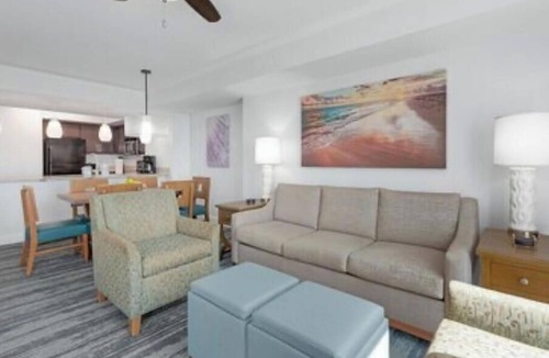 Cherry Grove Beach Hotel | Wyndham Towers on the Grove-Beautiful 3br sleeps 10!