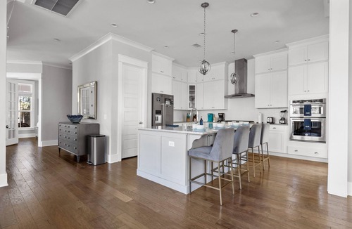 Mount Pleasant House | Your Home Away From Home | The Silver Lotus