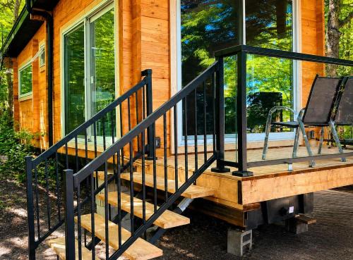 1-bedroom Unique Eco Log Cabins in Parry Sound #105