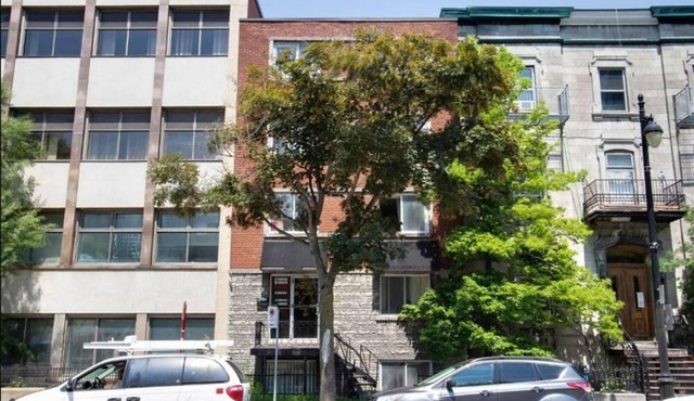 (14 berri ) Studio Downtown - ( metro berriuqam )