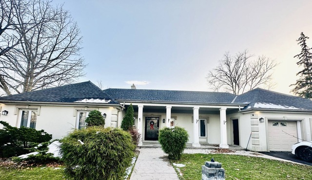 2 BR 2 WR Unit close to many amenities