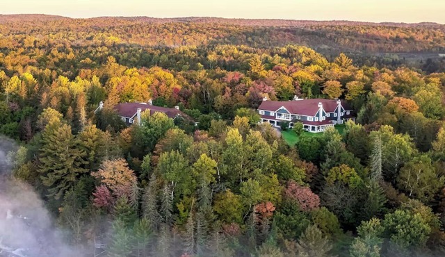 2 Charming Haven w/Horseback Excursions, Nature Trails, Pool & Spa Access