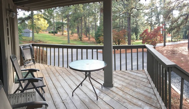 201 Foxkroft Dr. Foxfire Village 2B/2B Sleeps 6 Golf and Swimming Pool