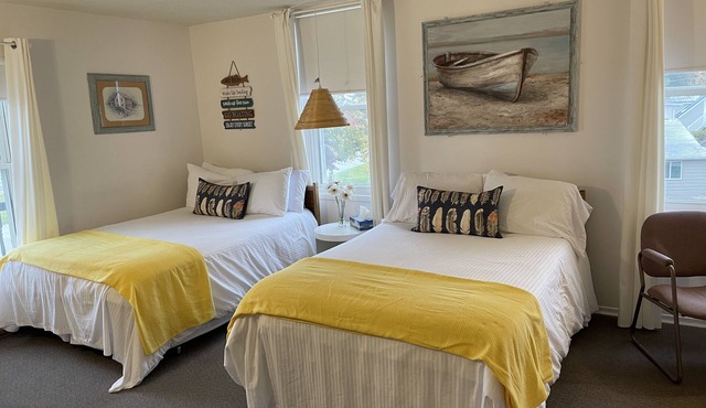 202 - Executive Rm Lake View- Balcony 2 DBL