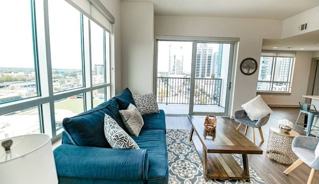 2BR Fully Furnished Apartment Uptown - BOA Stadium by RedAwning