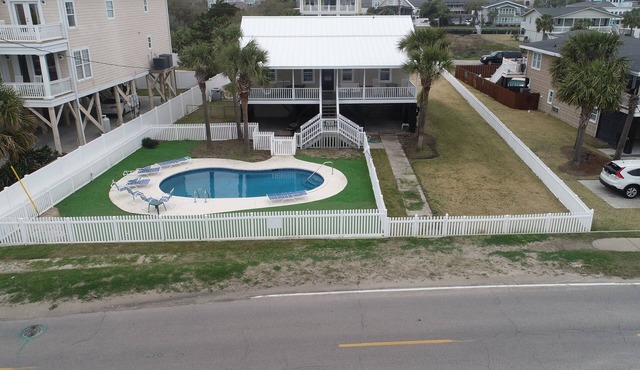 2nd row, Private Pool, Putting Green Direct Beach access, Resort Package.
