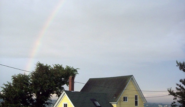3 Bedroom Island Beach house, pet friendly, outdoor shower, golf cart, WiFi