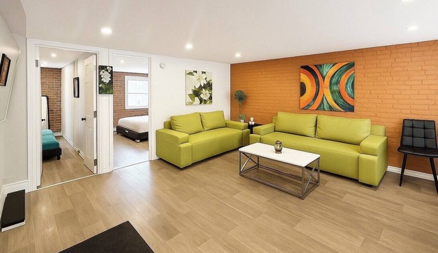 #303 Downtown 3 Bedroom Loft in free indoor parking