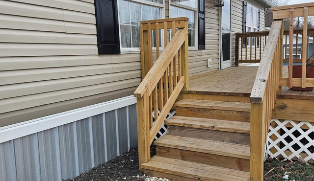 3bd/2 bath: Corner lot. Always Flexible check-in, with an afternoon check-out