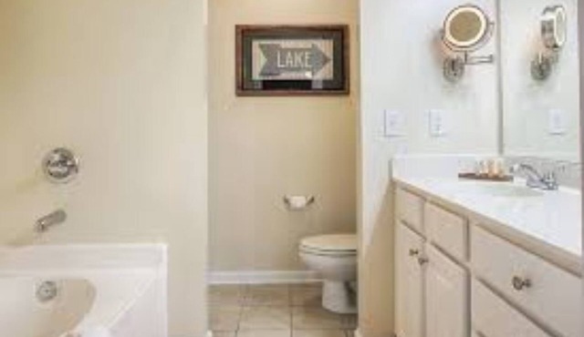 3Bed/3Bath Deluxe at Lake Marion!