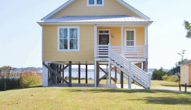 3BR Waterfront Home Fishing Boating Views