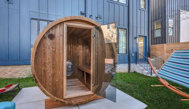 4 Rooftop Decks 4 Hot Tubs Game Rooms & Sauna