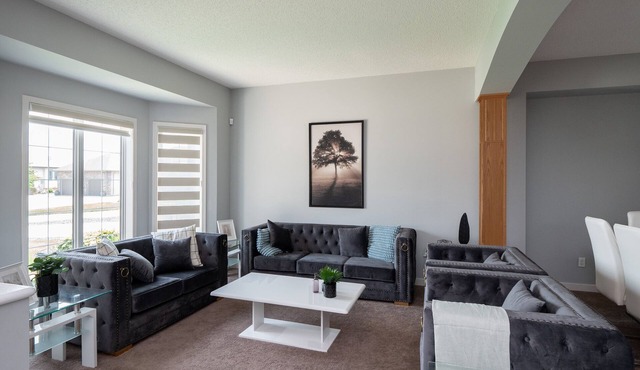 (46) Charming Retreat in Tranquil Neighbourhood