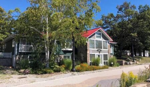 5 Bedroom Cottage on Georgian Bay - The Grisé