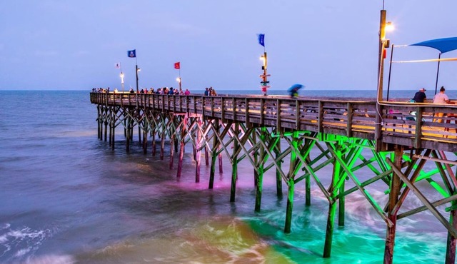 5 Star Beach House w/pool/Game Room Walk to Beach/Barefoot Landing/3 Balconies