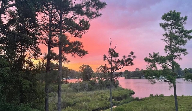 A fisherman's dream destination & getaway at a Peaceful Family Friendly Marina