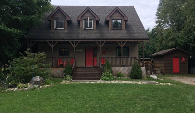A lovely escape in Hope Bay, Bruce Peninsula