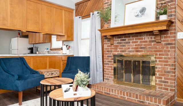 A Raleigh Getaway: The Ultimate Family Oasis! Pet-Friendly & 15 Mins to DWNTN