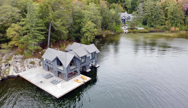 AAA Lake Joe Prime Location Riverdale Rd! South! 8bdrm, 5 bath! Muskoka Beauty!