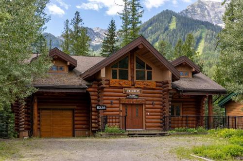 Alders Chalet by Fernie Central Reservations
