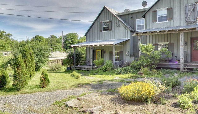 Apple Cider Mill (attached separate unit)