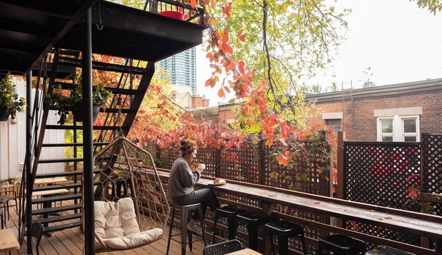 Auberge Saintlo Montréal - Hostel