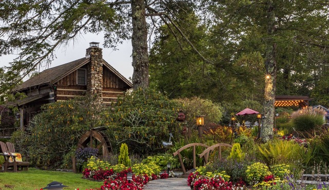 Azalea Garden Inn