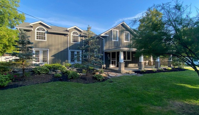 BAYFIELD LUXURY VACATION/CORPORATE RETREAT STEPS AWAY FROM HISTORIC MAIN STREET