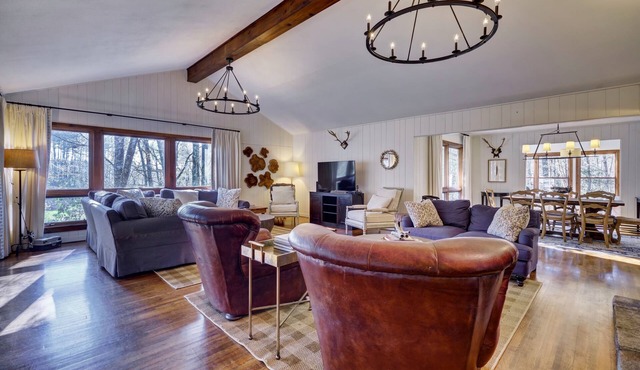 Beautiful High Hampton-Charming 5-bedroom cottage