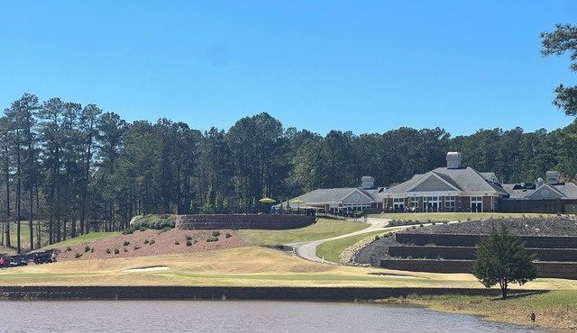 Beautiful Lakefront home with Pool in Savannah Lakes Village on Lake Thurmond.