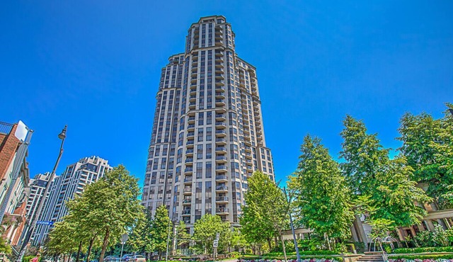 Beautiful Luxury Condo for families or 5 People