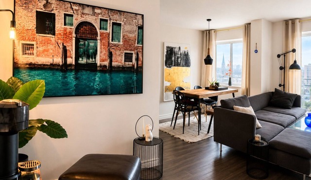 Beautiful Spacious 1br in the heart of vibrant downtown Montreal